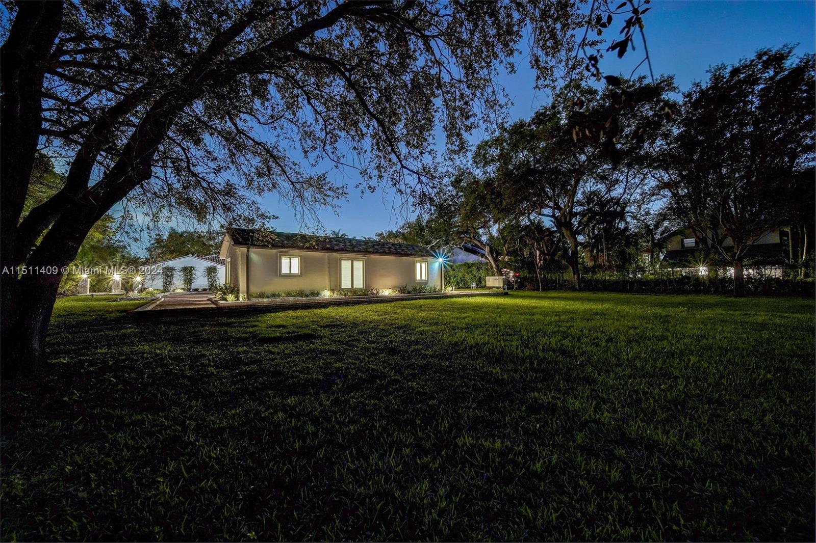 JUNELAND - Residential