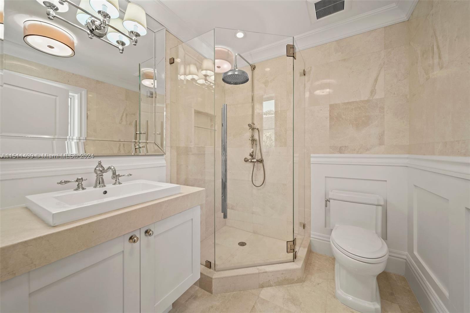 JUNELAND - Residential