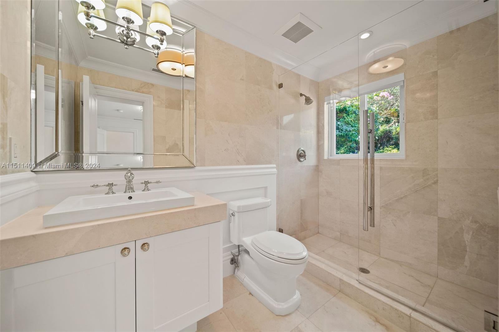 JUNELAND - Residential