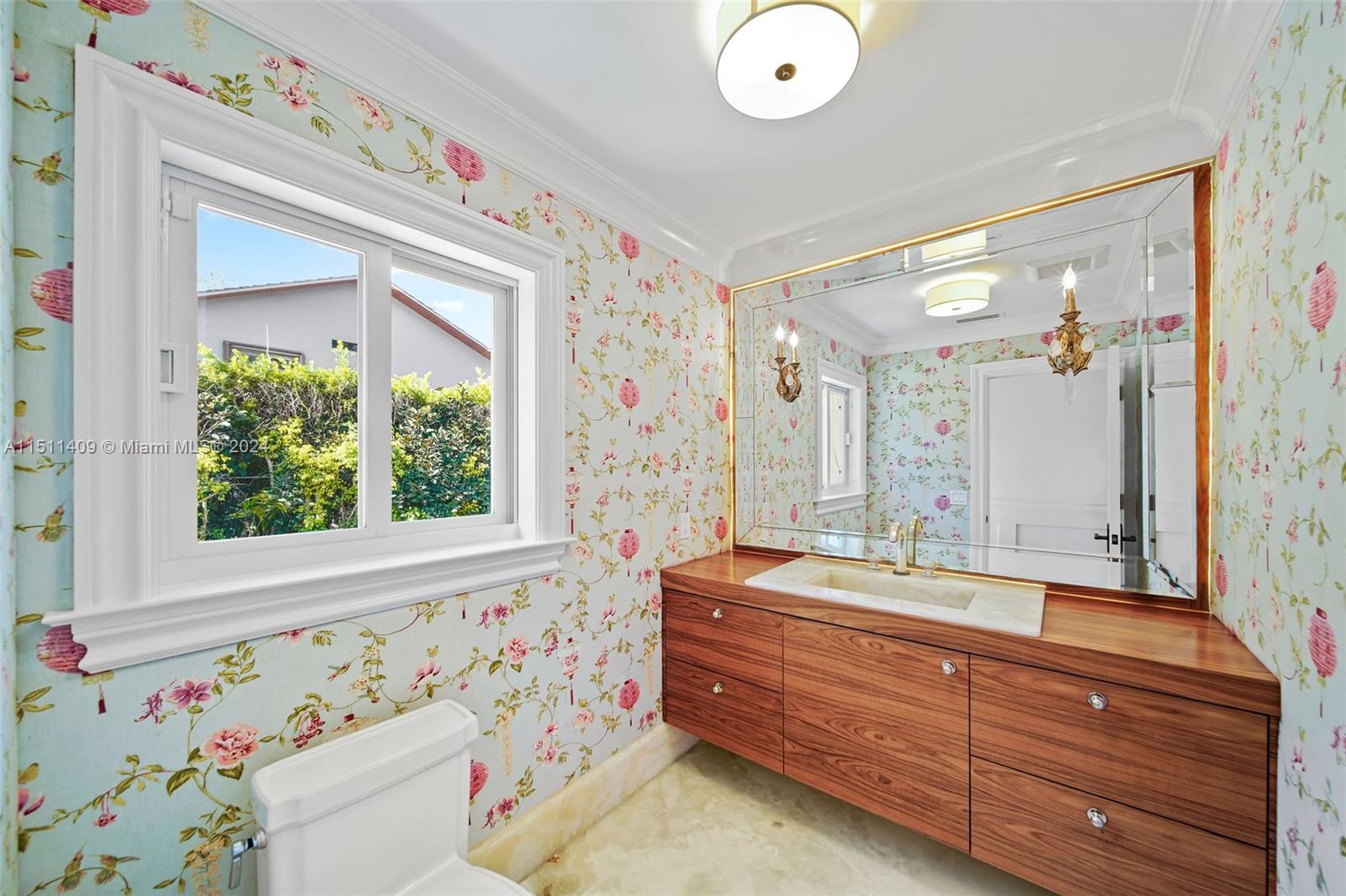 JUNELAND - Residential