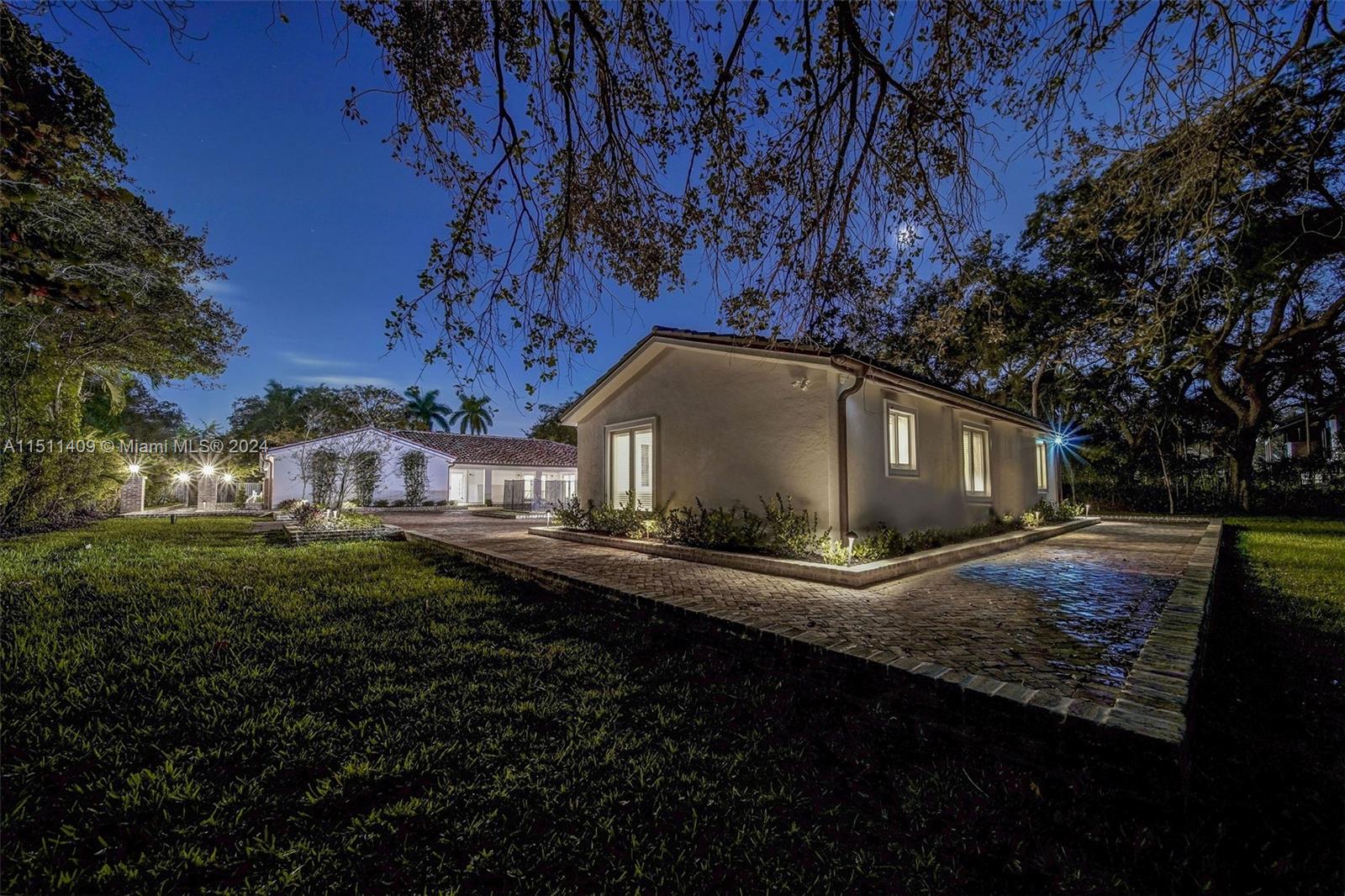 JUNELAND - Residential