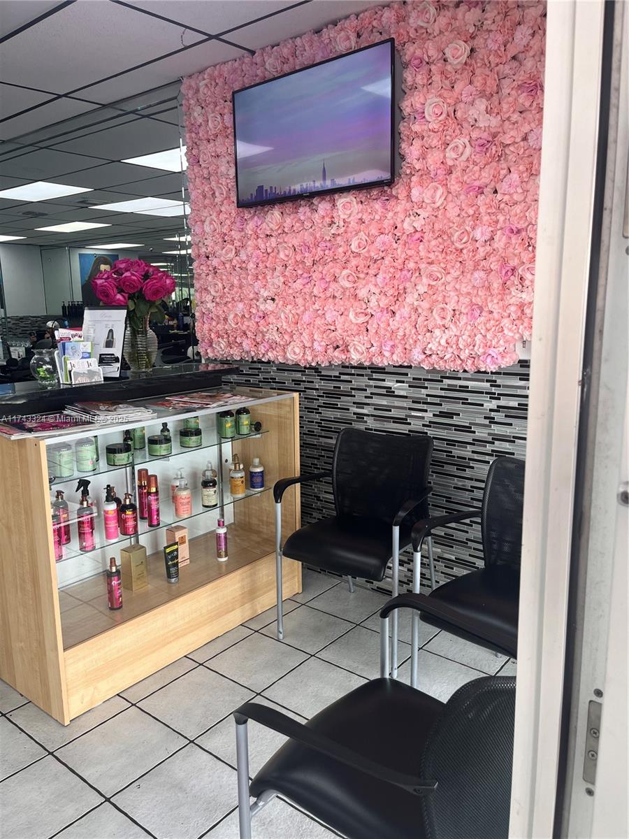 A professional hair care establishment with 35 years of experience dedicated to providing exceptional services. We offer a welcoming and stylish atmosphere, featuring 8 salon chairs and a dedicated space for creating tattooed eyebrows. Our services include haircuts, styling, coloring, and chemical treatments such as perms and highlights. We also provide special occasion styling for both men and women. Our expert stylists are passionate about creating customized looks that cater to each client's style and hair texture. At Elegante Corp, we pride ourselves on delivering great service to all our clients.