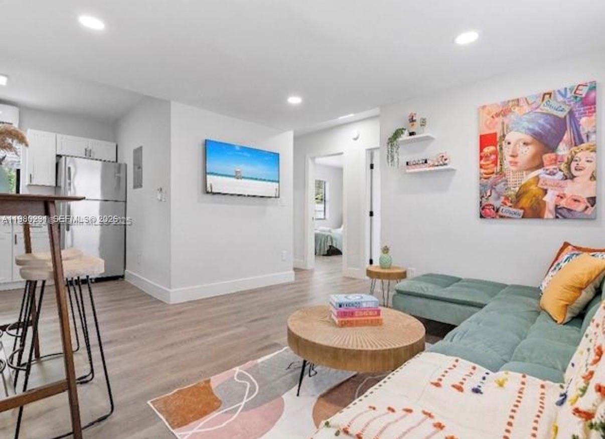 NORTHERN BLVD TRACK - Residential Income