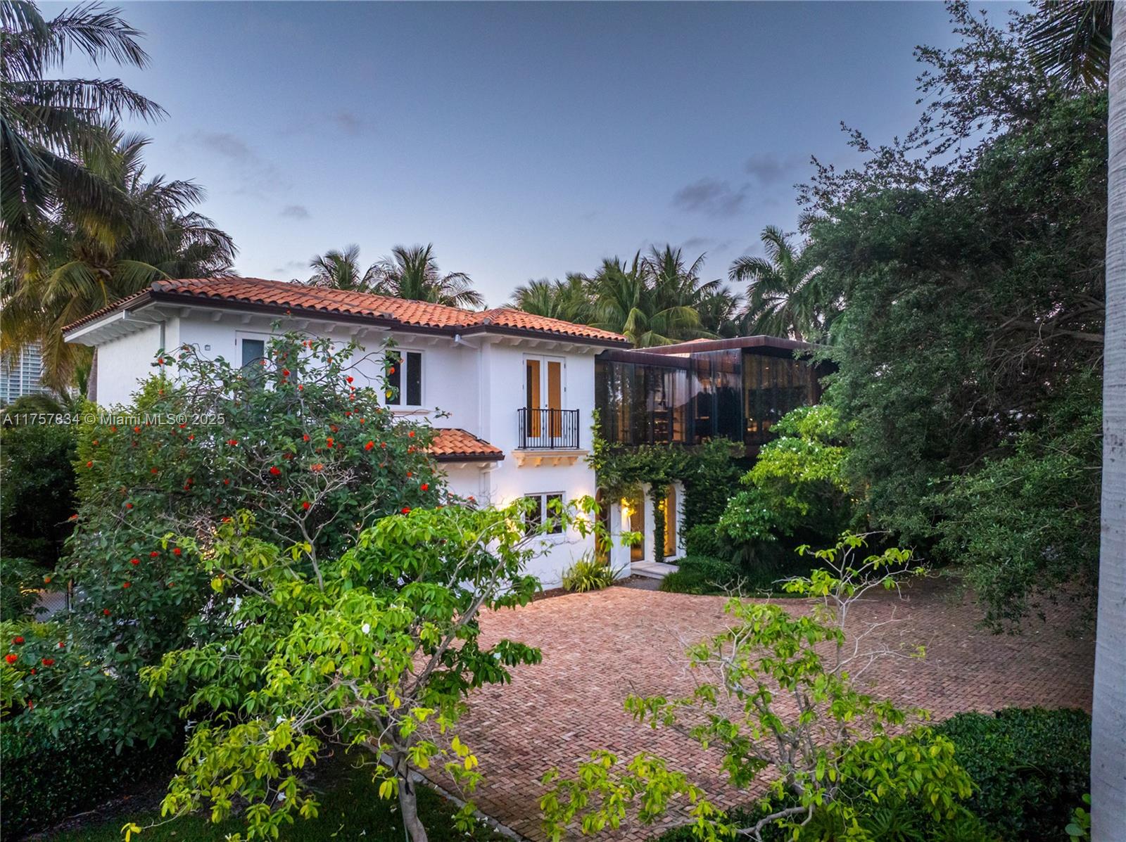 100 Golden Beach Dr