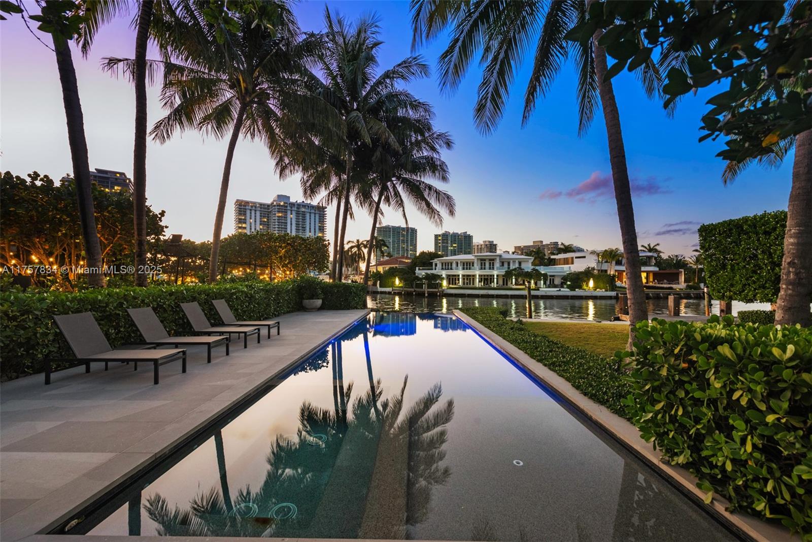 GOLDEN BEACH SEC D - Residential