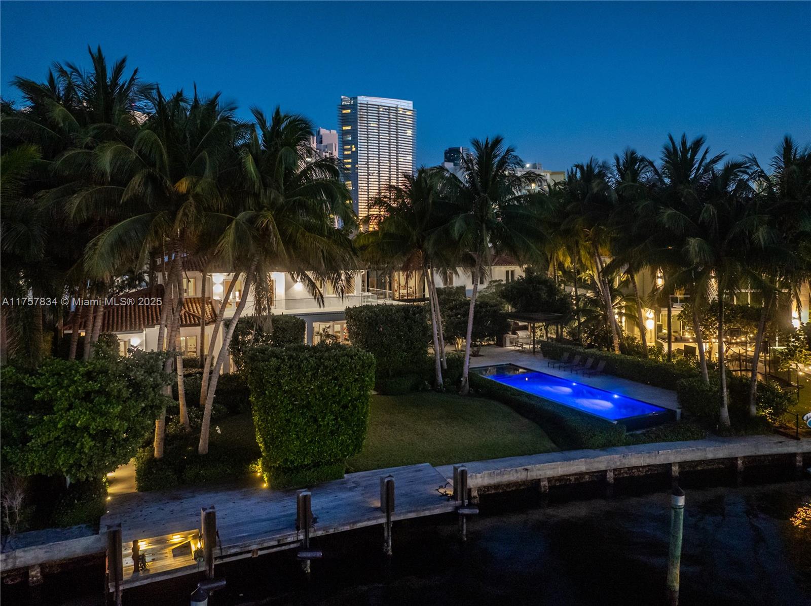 GOLDEN BEACH SEC D - Residential