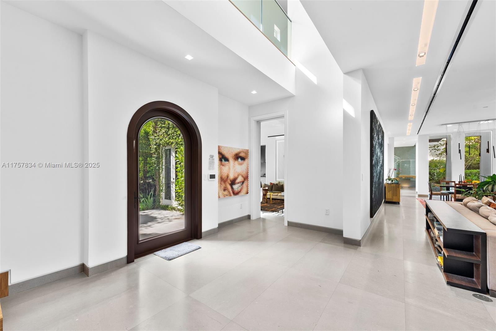 GOLDEN BEACH SEC D - Residential