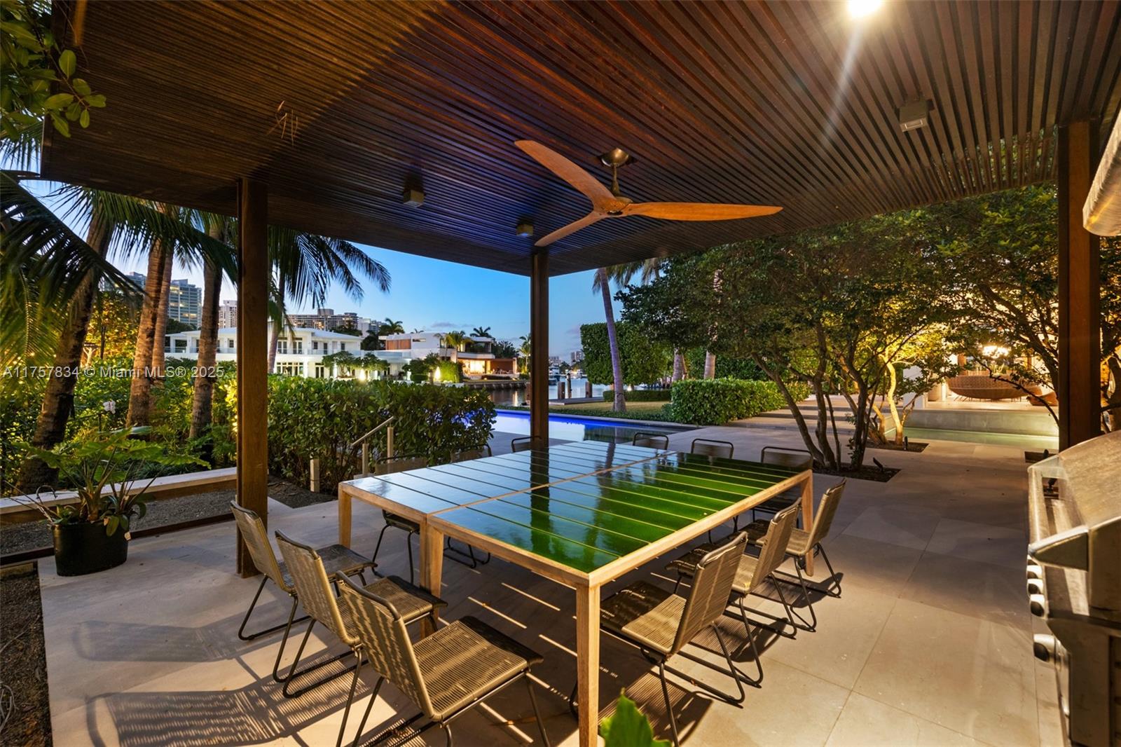 GOLDEN BEACH SEC D - Residential