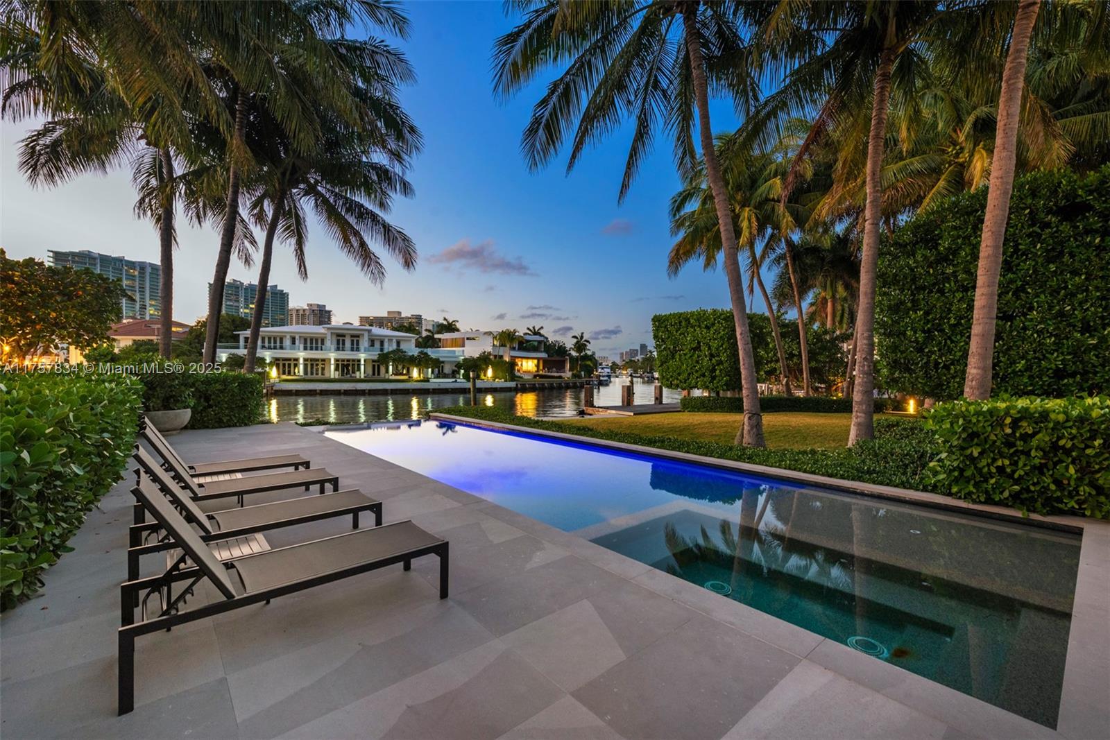 GOLDEN BEACH SEC D - Residential