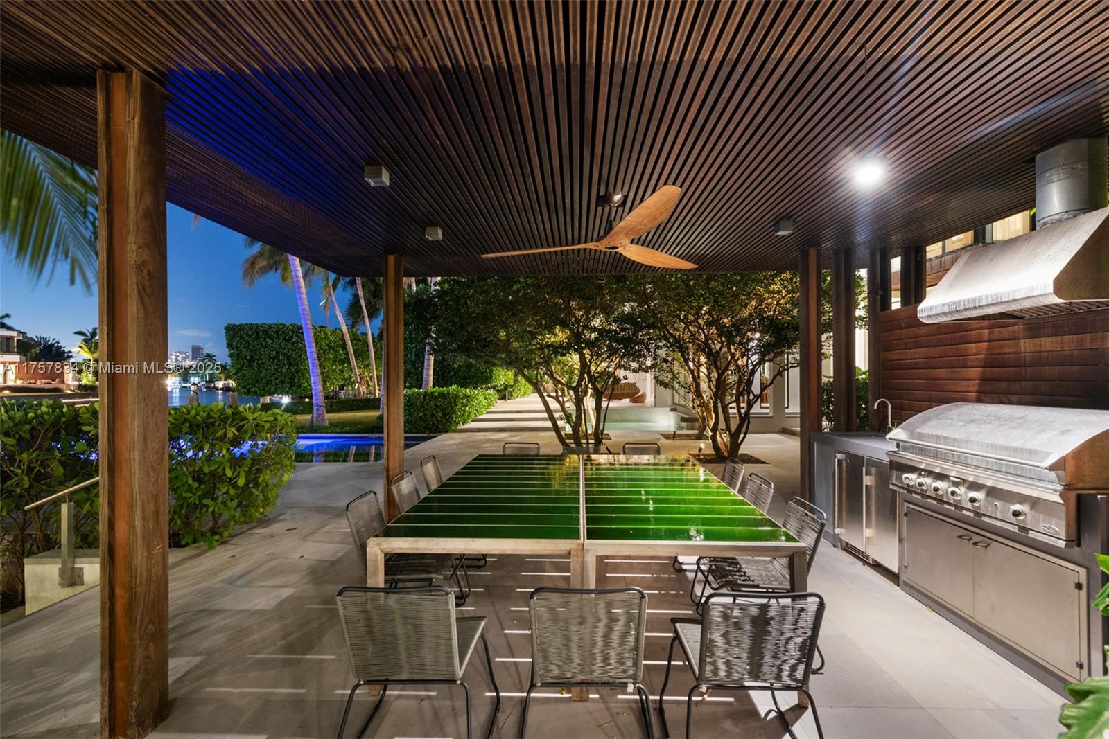 GOLDEN BEACH SEC D - Residential