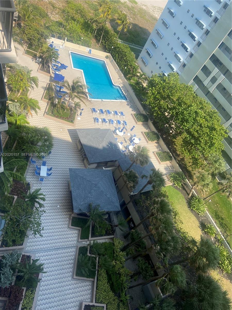 HAMPTON BEACH CLUB CONDO - Residential Lease