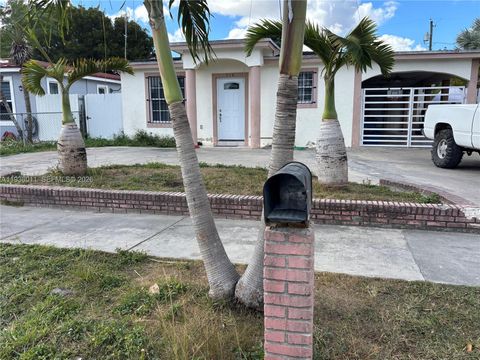 Photo of 514 NW 7th Ave, Homestead, FL 33030 (MLS # A11938011)