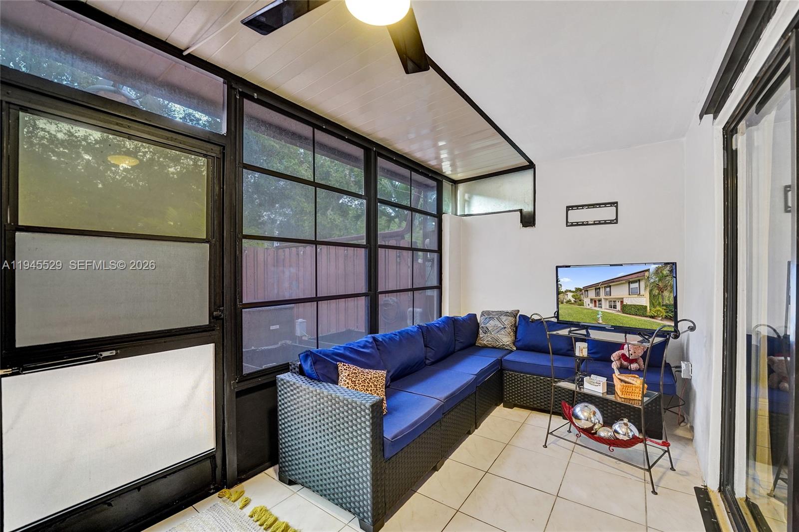 HOLLYWOOD GARDENS CONDOMI - Residential