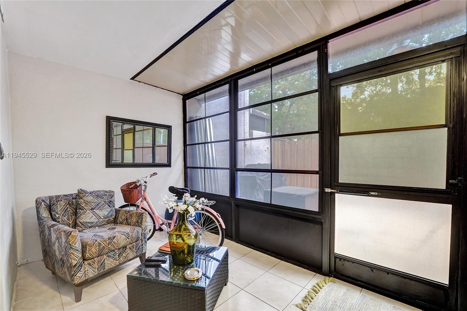 HOLLYWOOD GARDENS CONDOMI - Residential