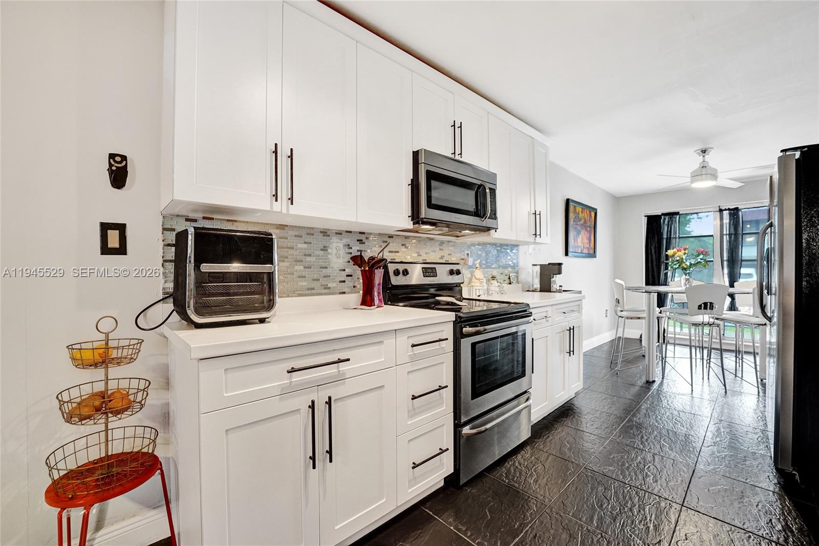 HOLLYWOOD GARDENS CONDOMI - Residential