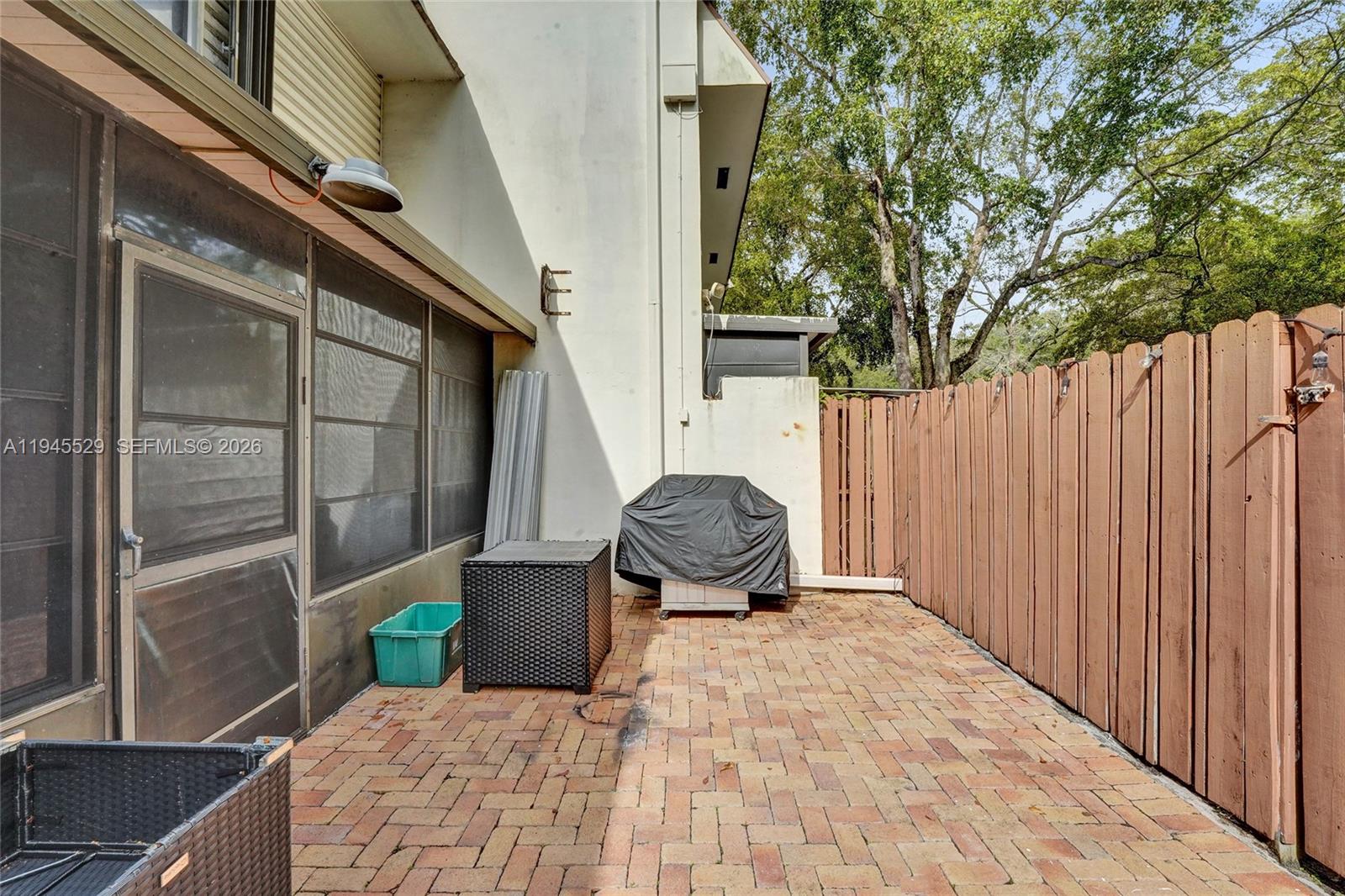 HOLLYWOOD GARDENS CONDOMI - Residential