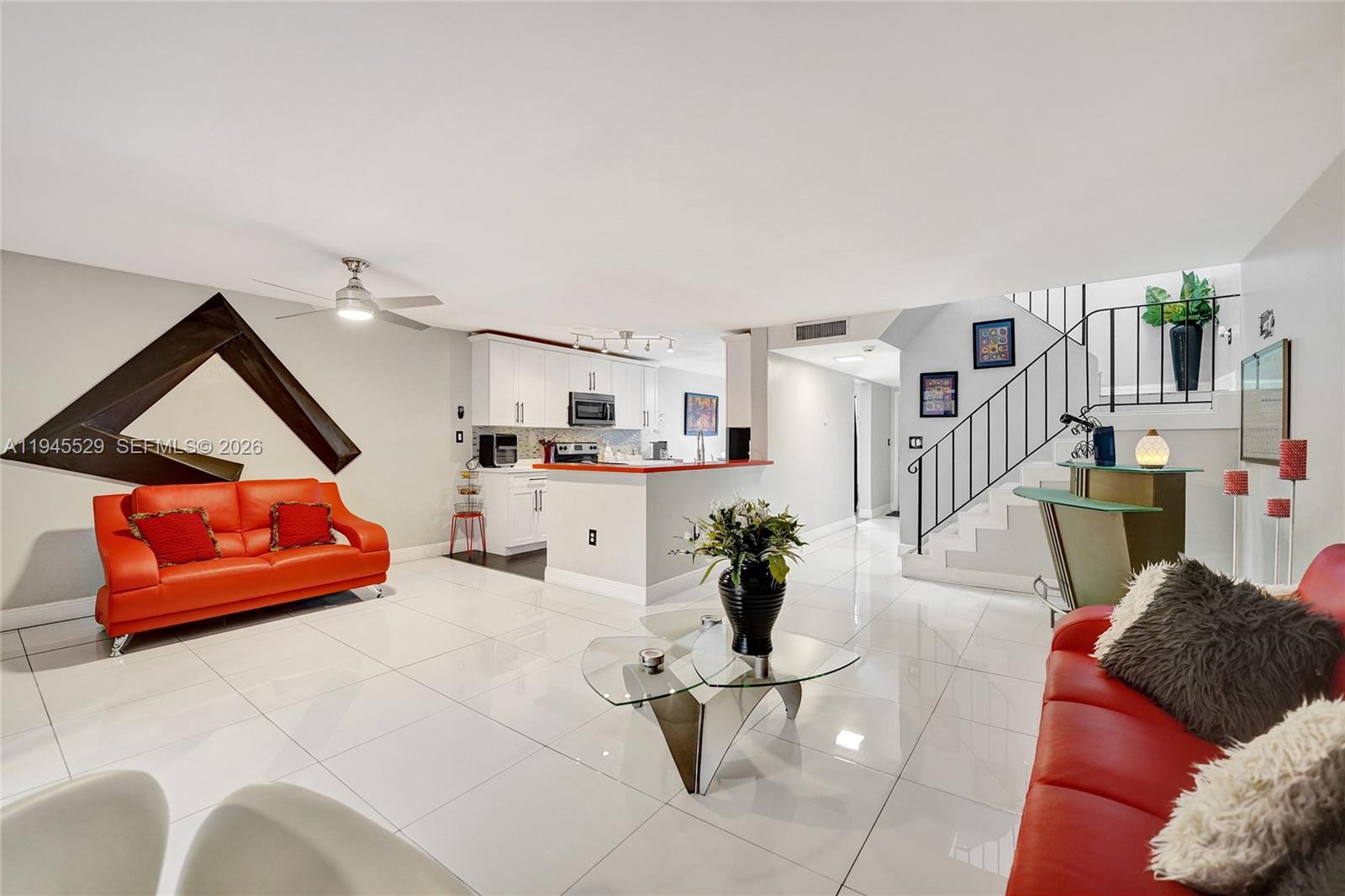 HOLLYWOOD GARDENS CONDOMI - Residential