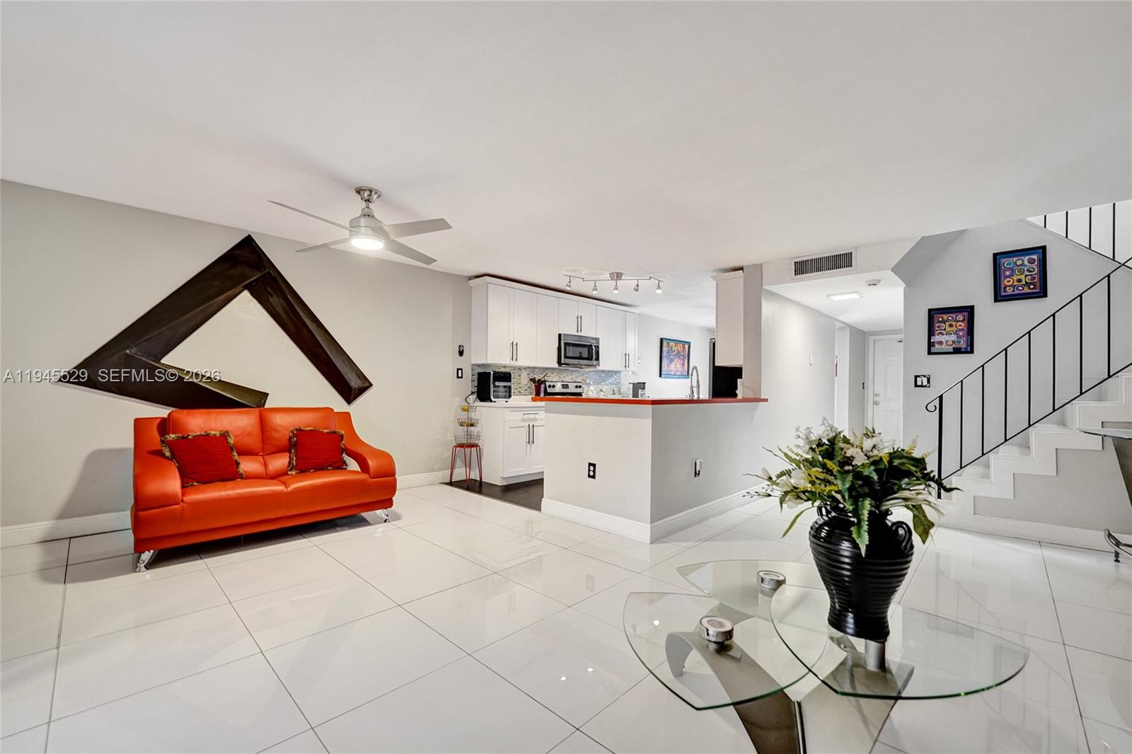 HOLLYWOOD GARDENS CONDOMI - Residential