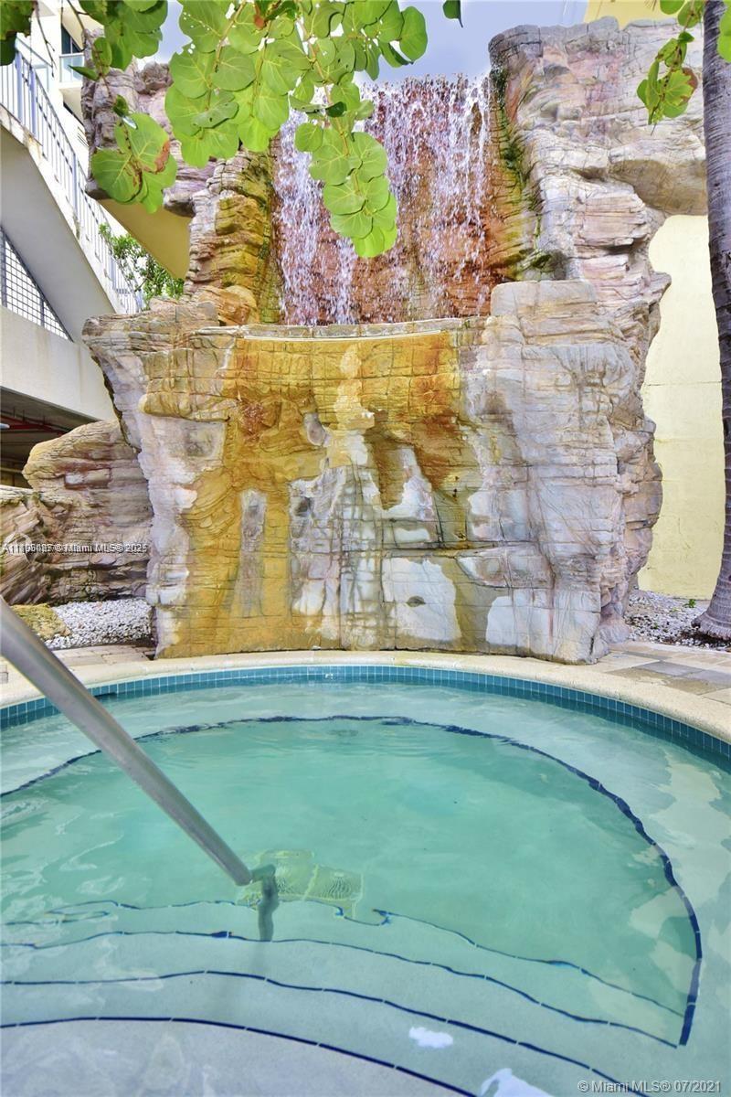 OCEAN POINT BEACH CLUB CO - Residential Lease