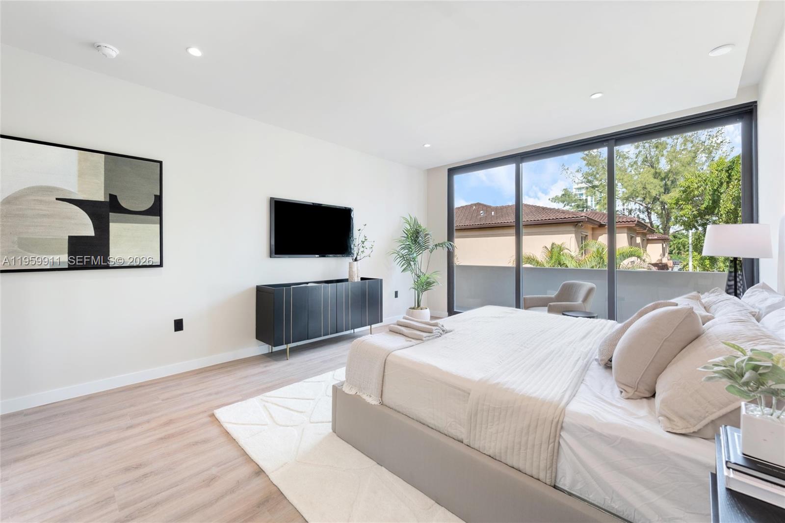 AMND MIAMI SUBURBAN ACRES - Residential