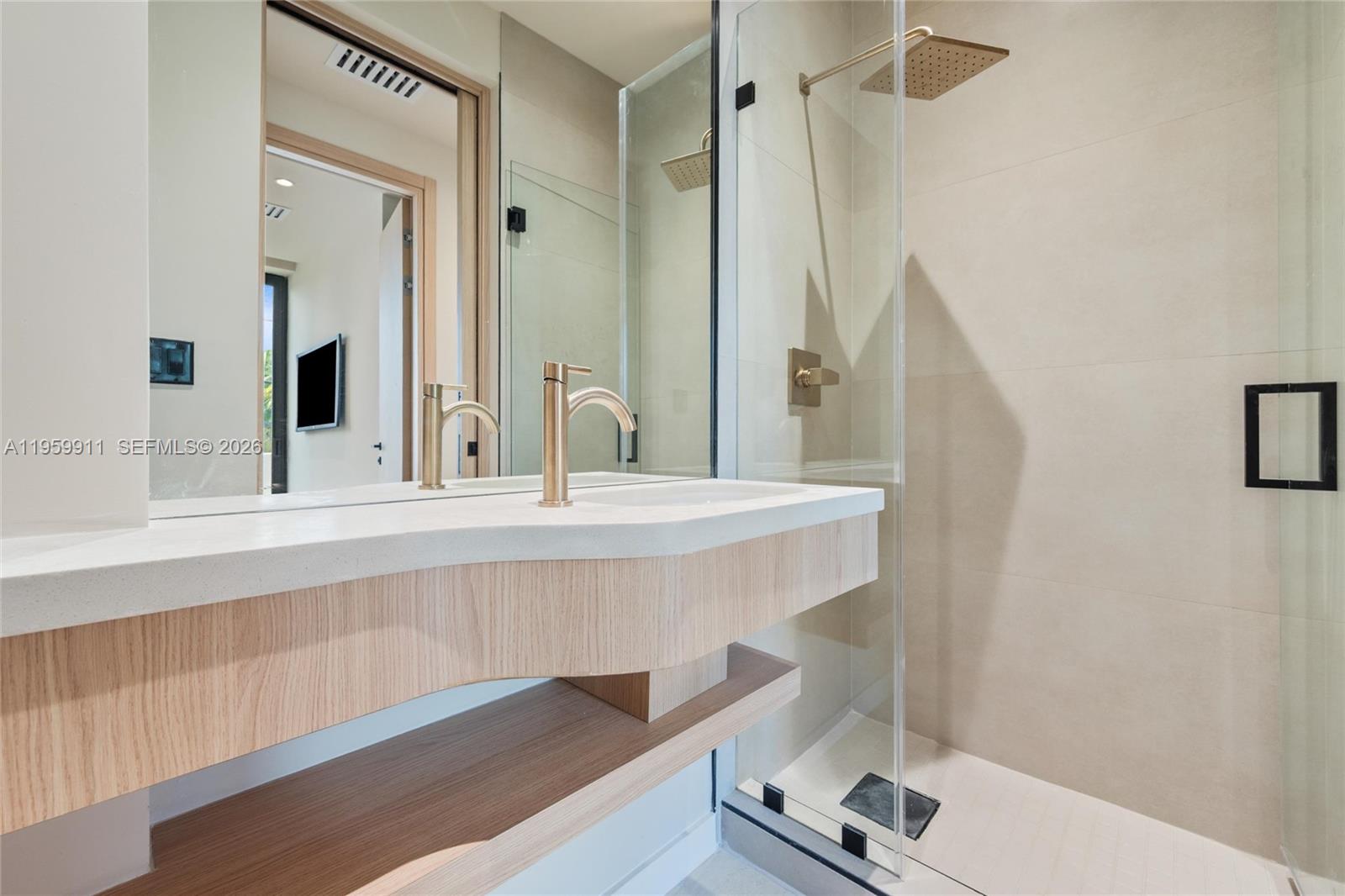 AMND MIAMI SUBURBAN ACRES - Residential