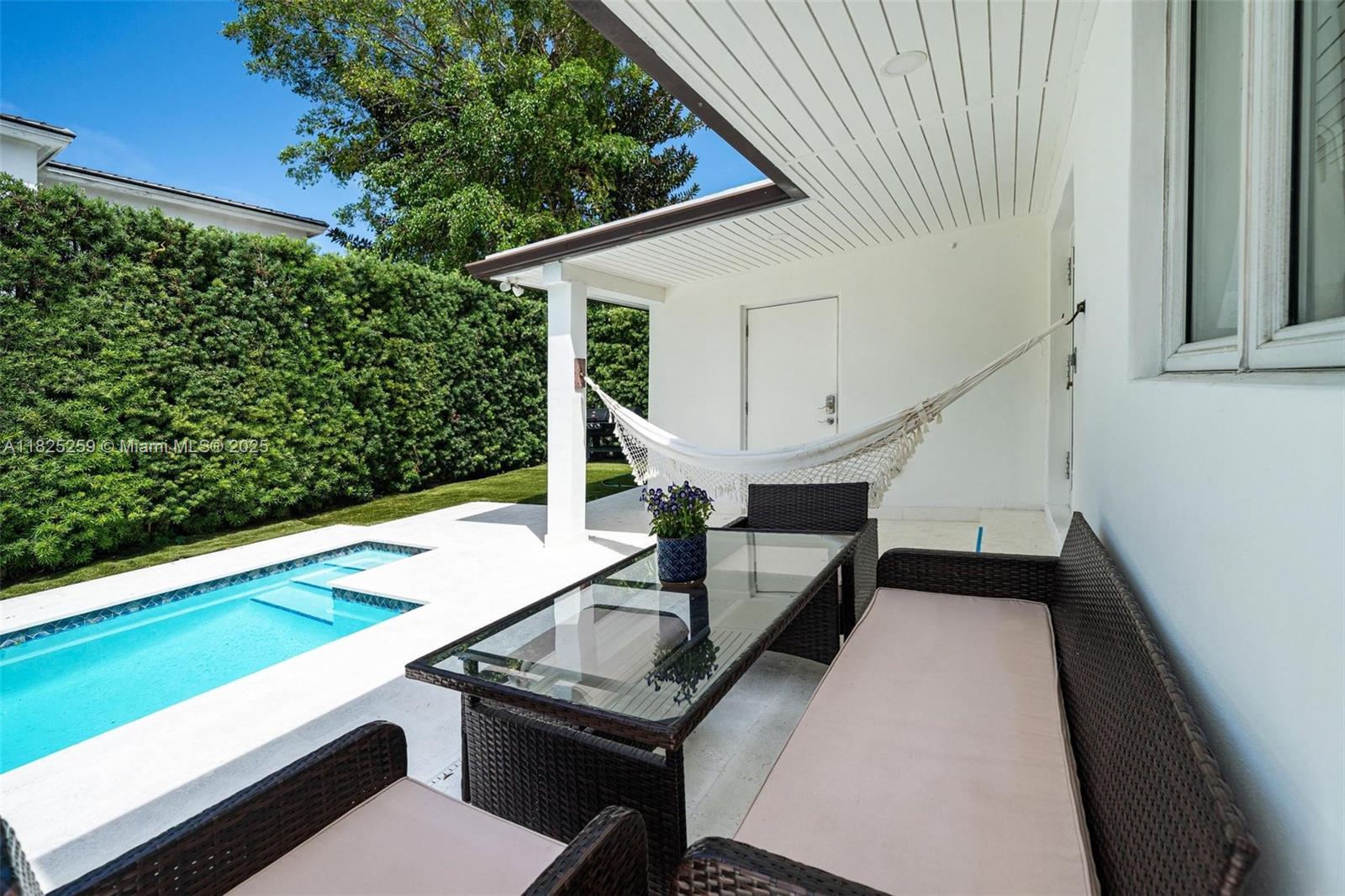443 SW 18th Rd, Miami, FL, 33129/$1,290,000 4 443 SW 18th Rd