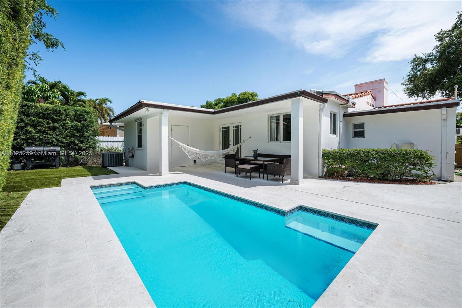 443 SW 18th Rd, Miami, FL, 33129/$1,290,000 2 443 SW 18th Rd