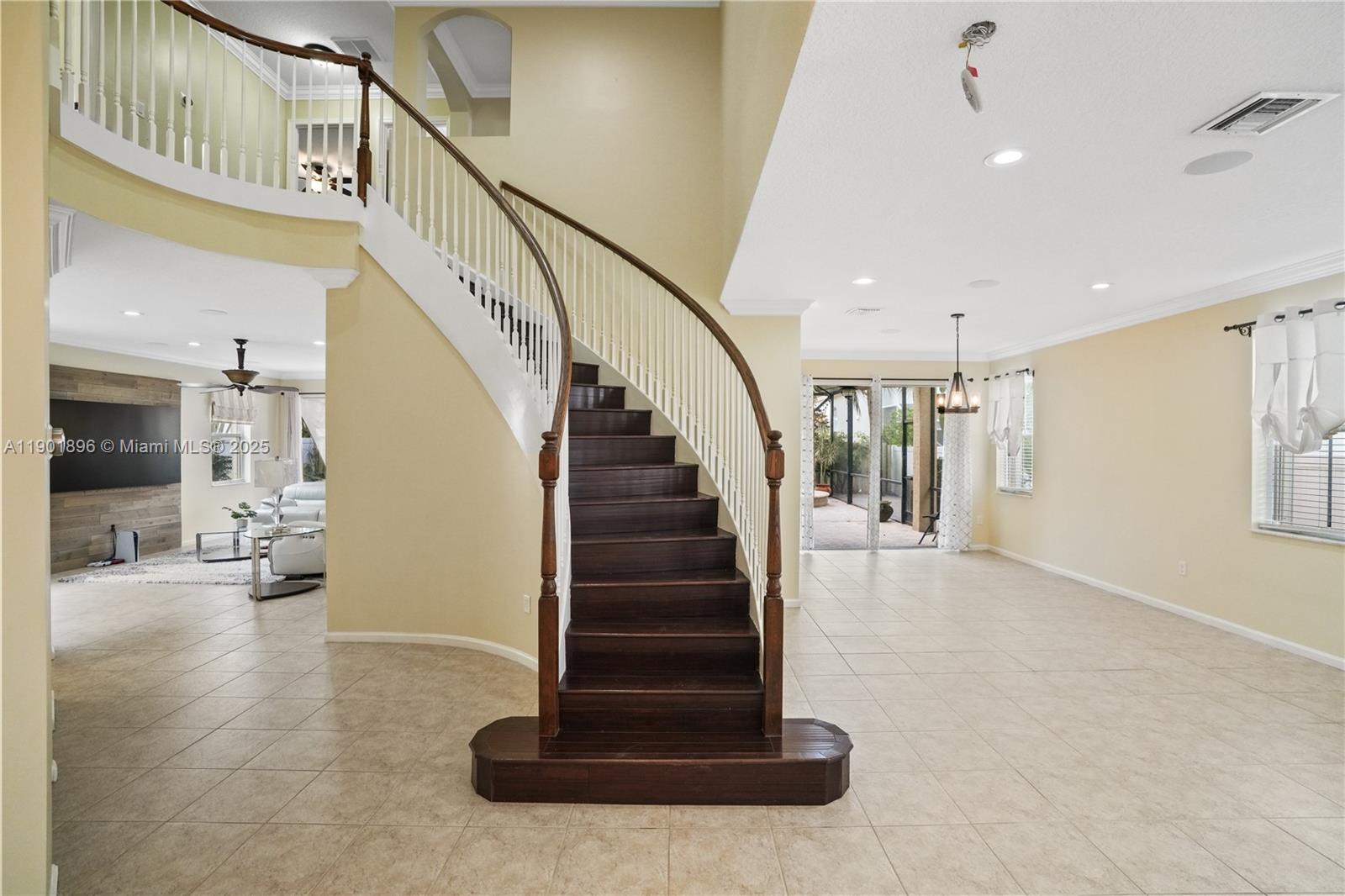 RIVIERA ISLES II - Residential Lease