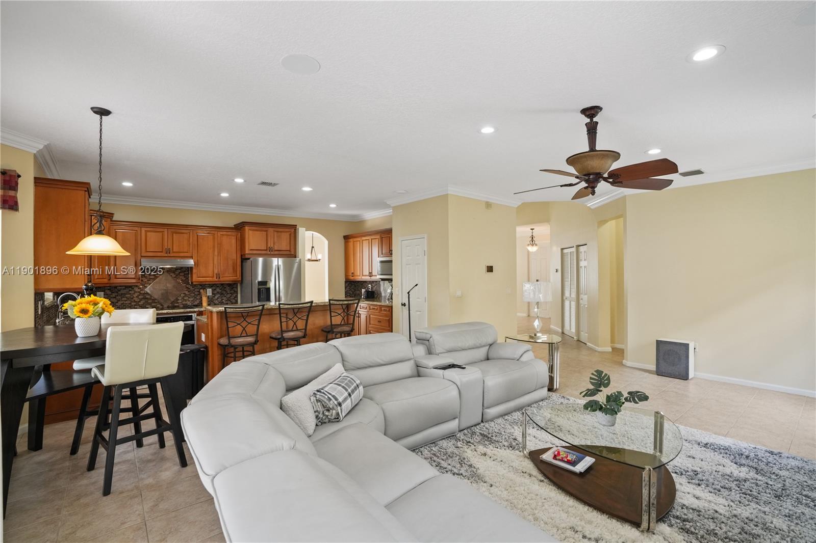 RIVIERA ISLES II - Residential Lease