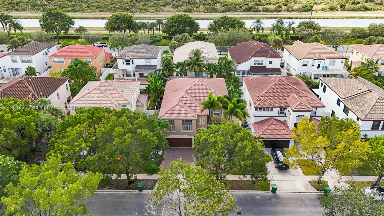 RIVIERA ISLES II - Residential Lease