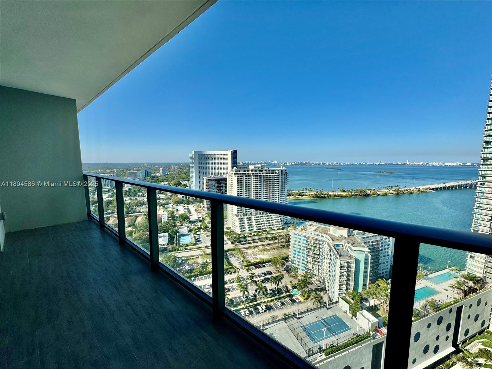 PARAISO BAYVIEWS CONDO - Residential