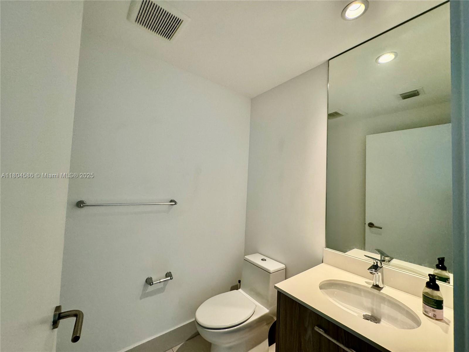 PARAISO BAYVIEWS CONDO - Residential