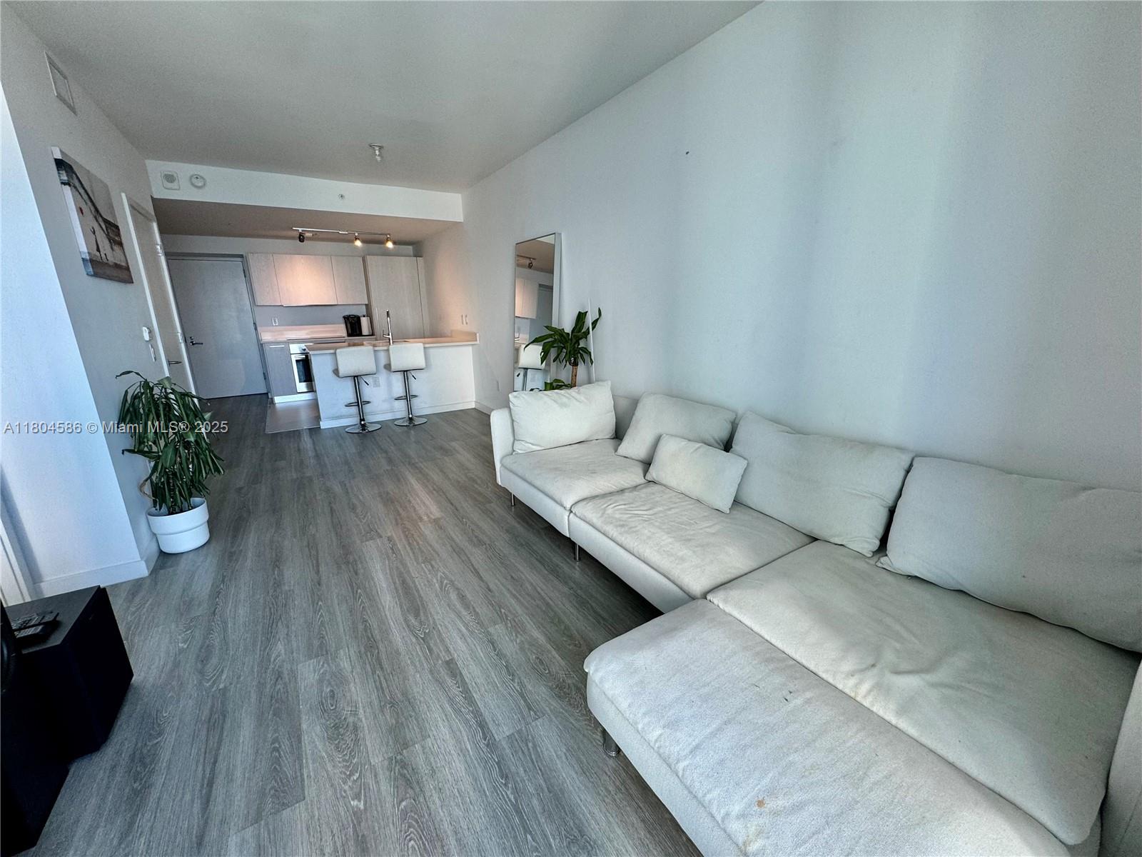 PARAISO BAYVIEWS CONDO - Residential