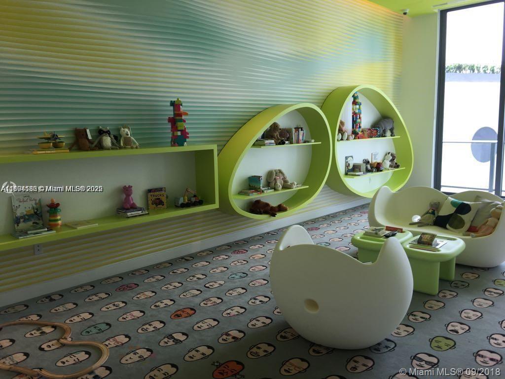 PARAISO BAYVIEWS CONDO - Residential