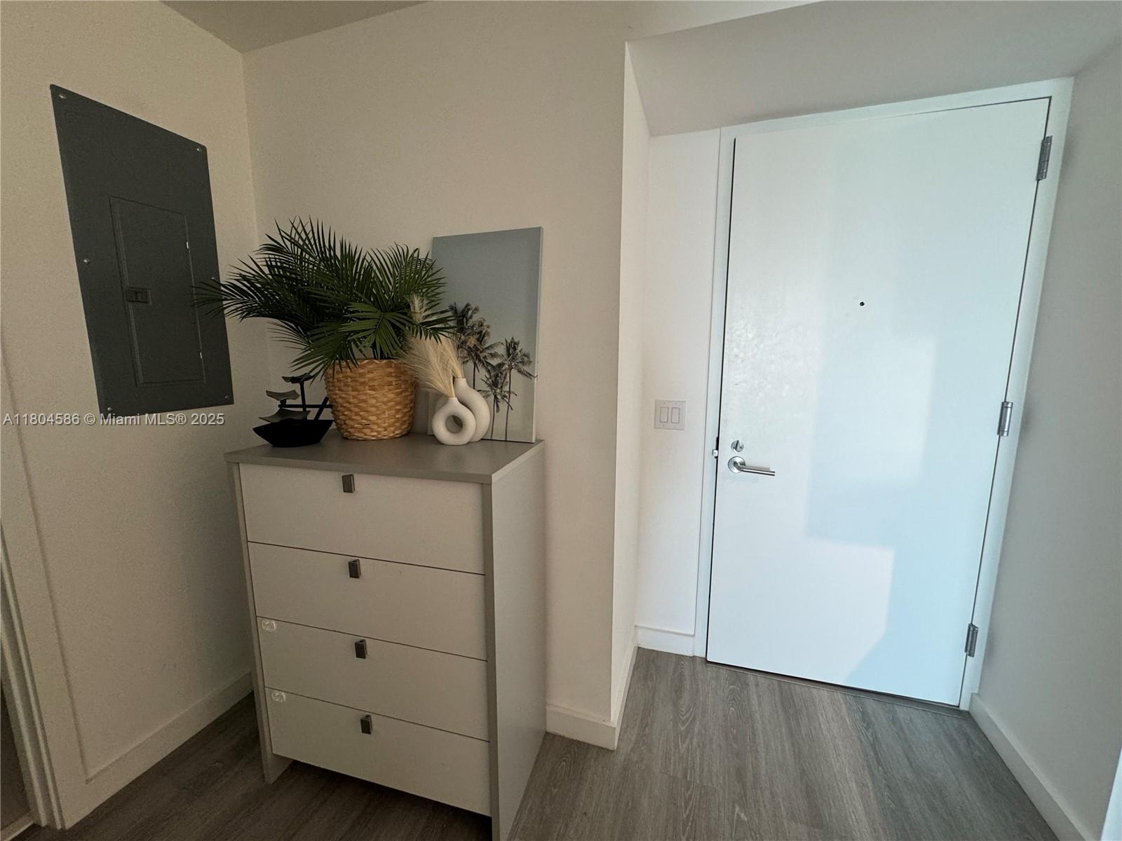 PARAISO BAYVIEWS CONDO - Residential