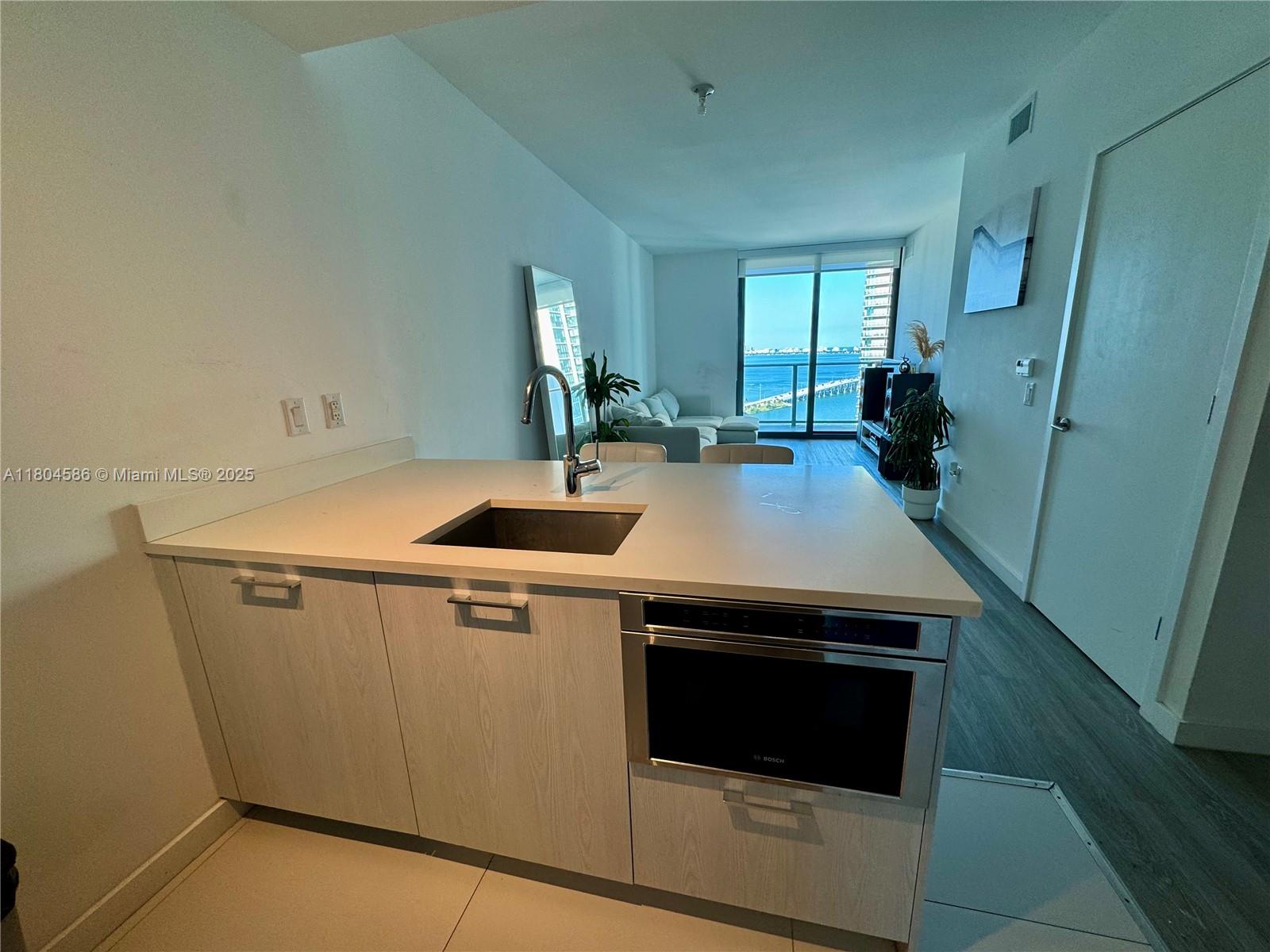 PARAISO BAYVIEWS CONDO - Residential