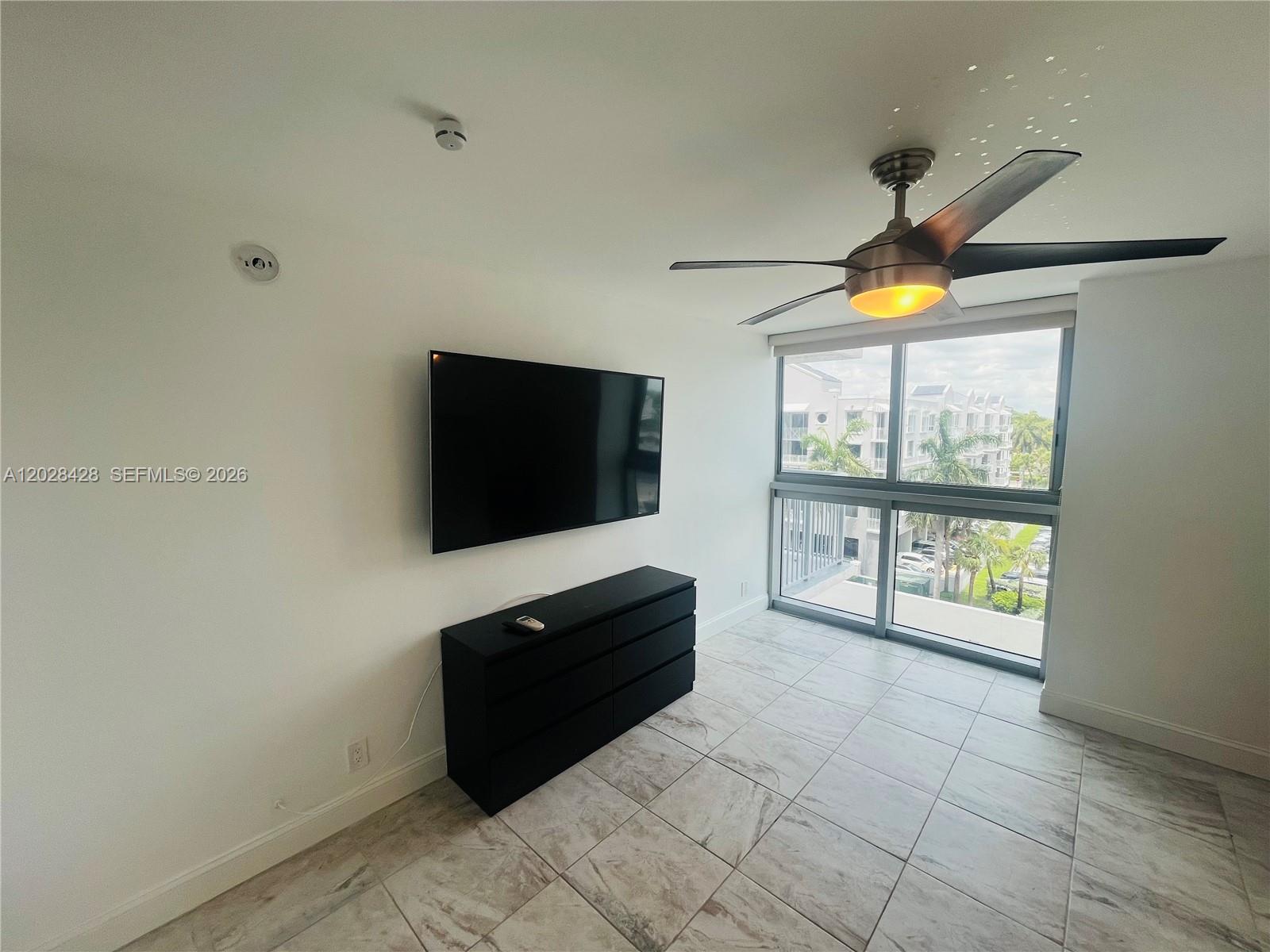 MIRASOL OCEAN TOWERS COND - Residential
