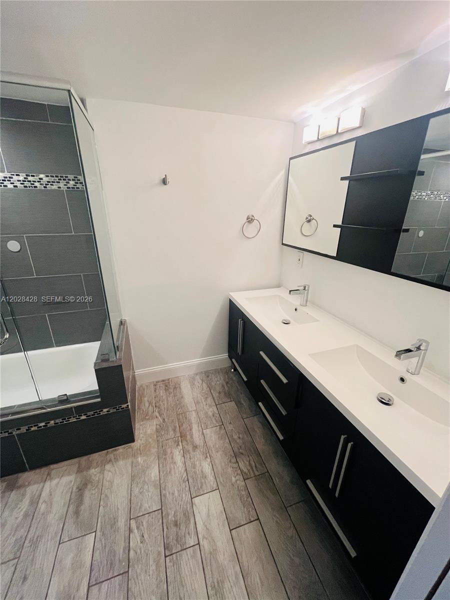 MIRASOL OCEAN TOWERS COND - Residential