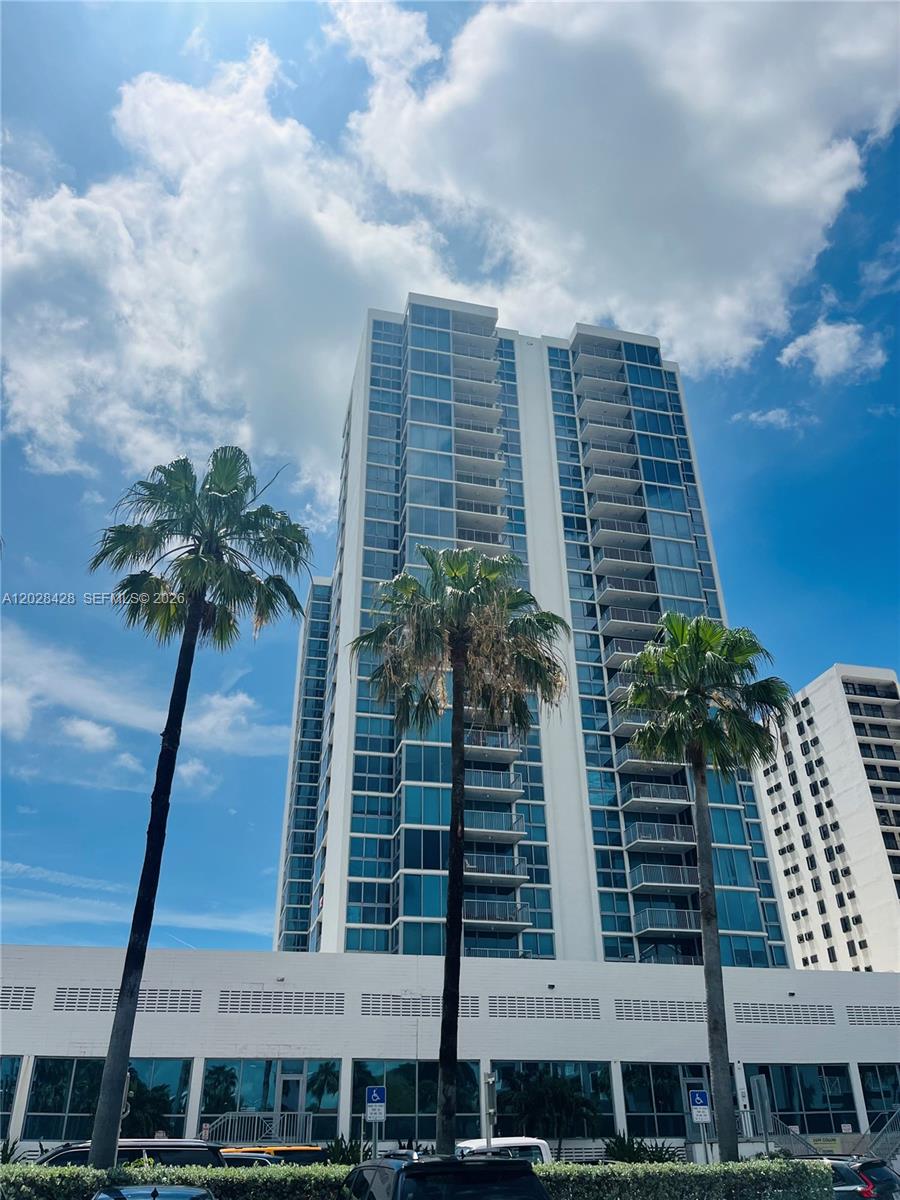 MIRASOL OCEAN TOWERS COND - Residential