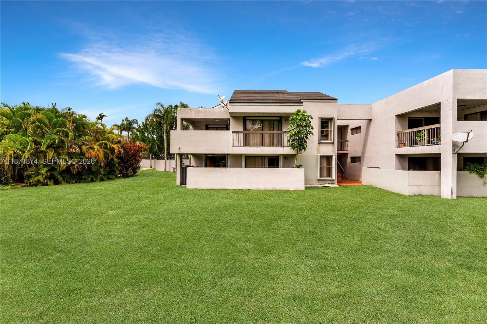 CALUSA CLUB VILLAGE CONDO - Residential