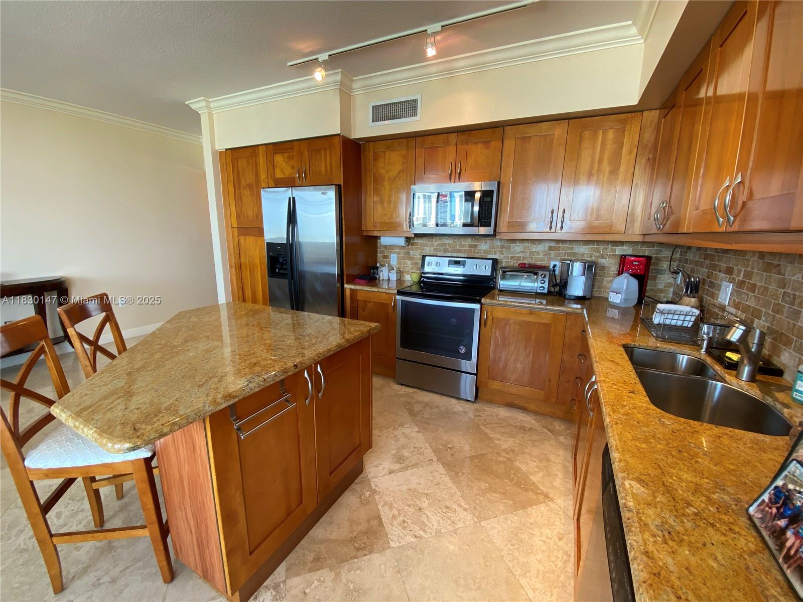 1755 E Hallandale Beach Blvd 2003E