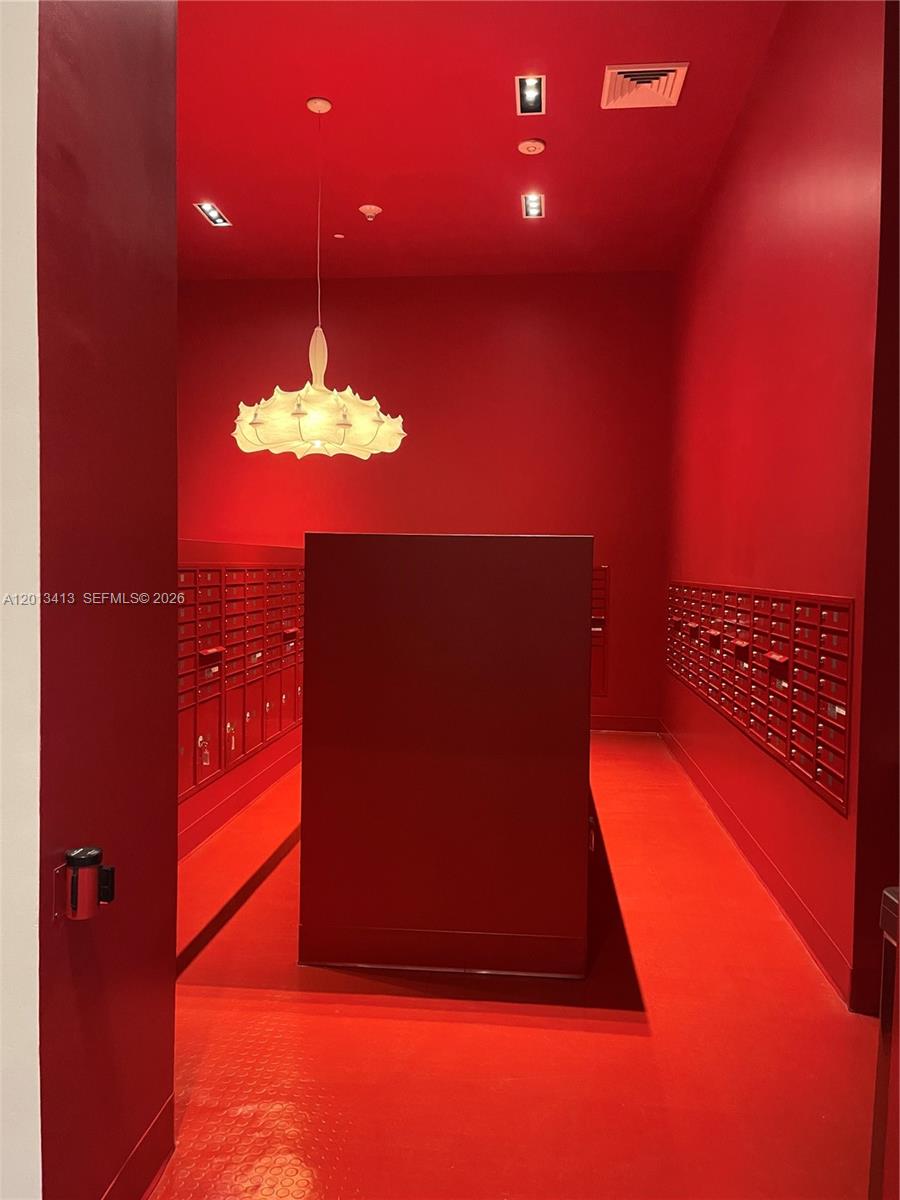 CANVAS CONDO - Residential Lease