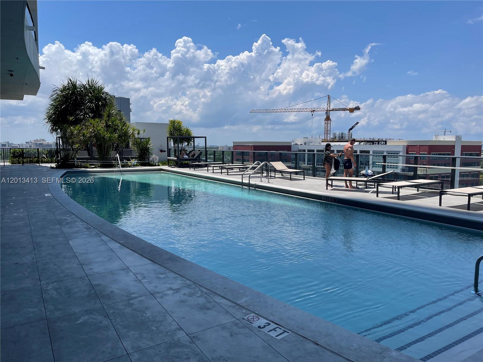 CANVAS CONDO - Residential Lease