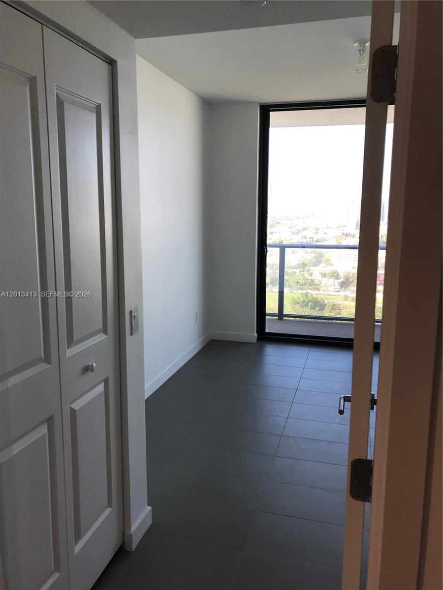 CANVAS CONDO - Residential Lease