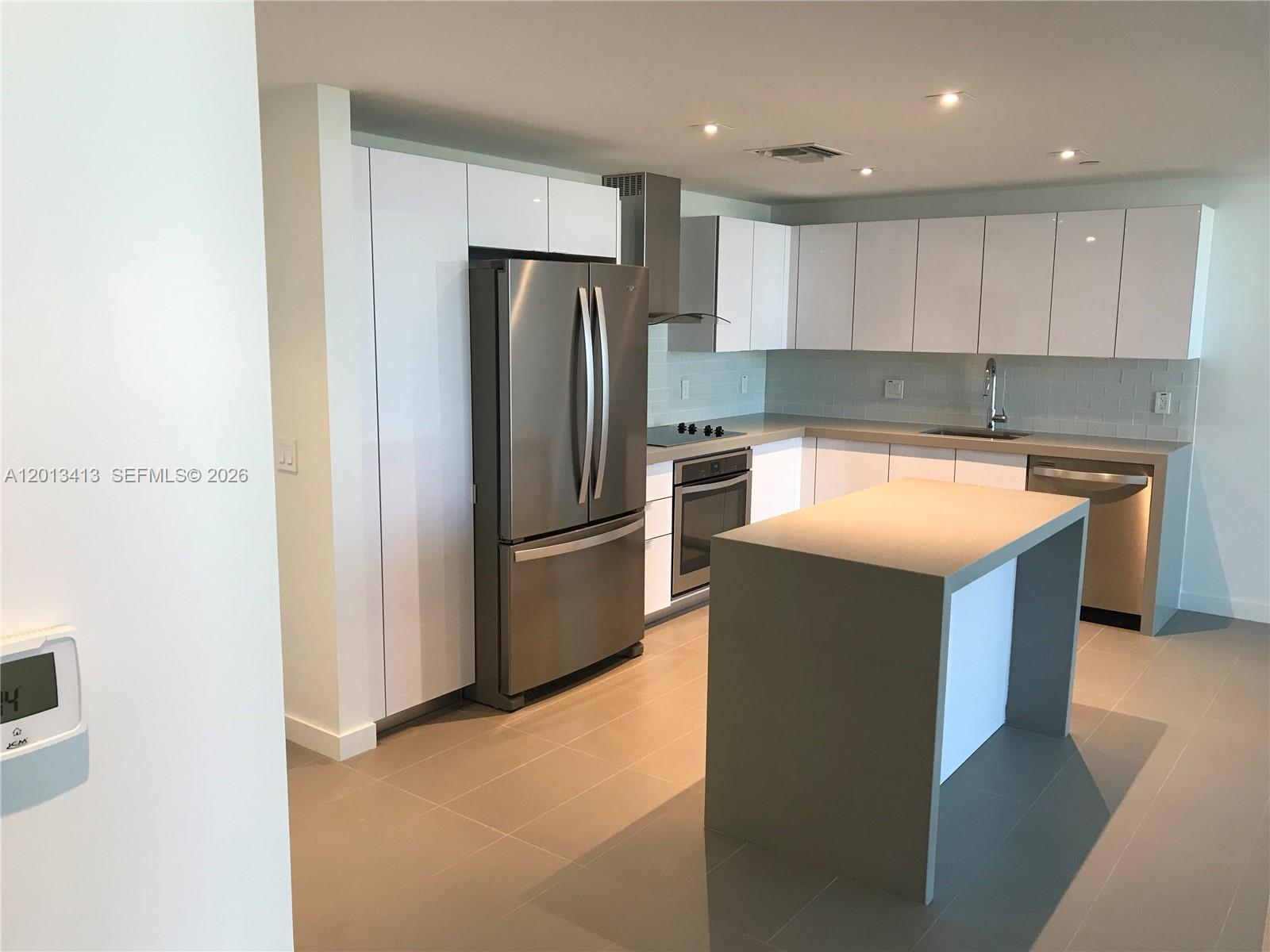 CANVAS CONDO - Residential Lease