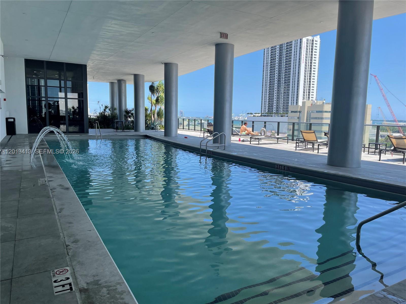 CANVAS CONDO - Residential Lease