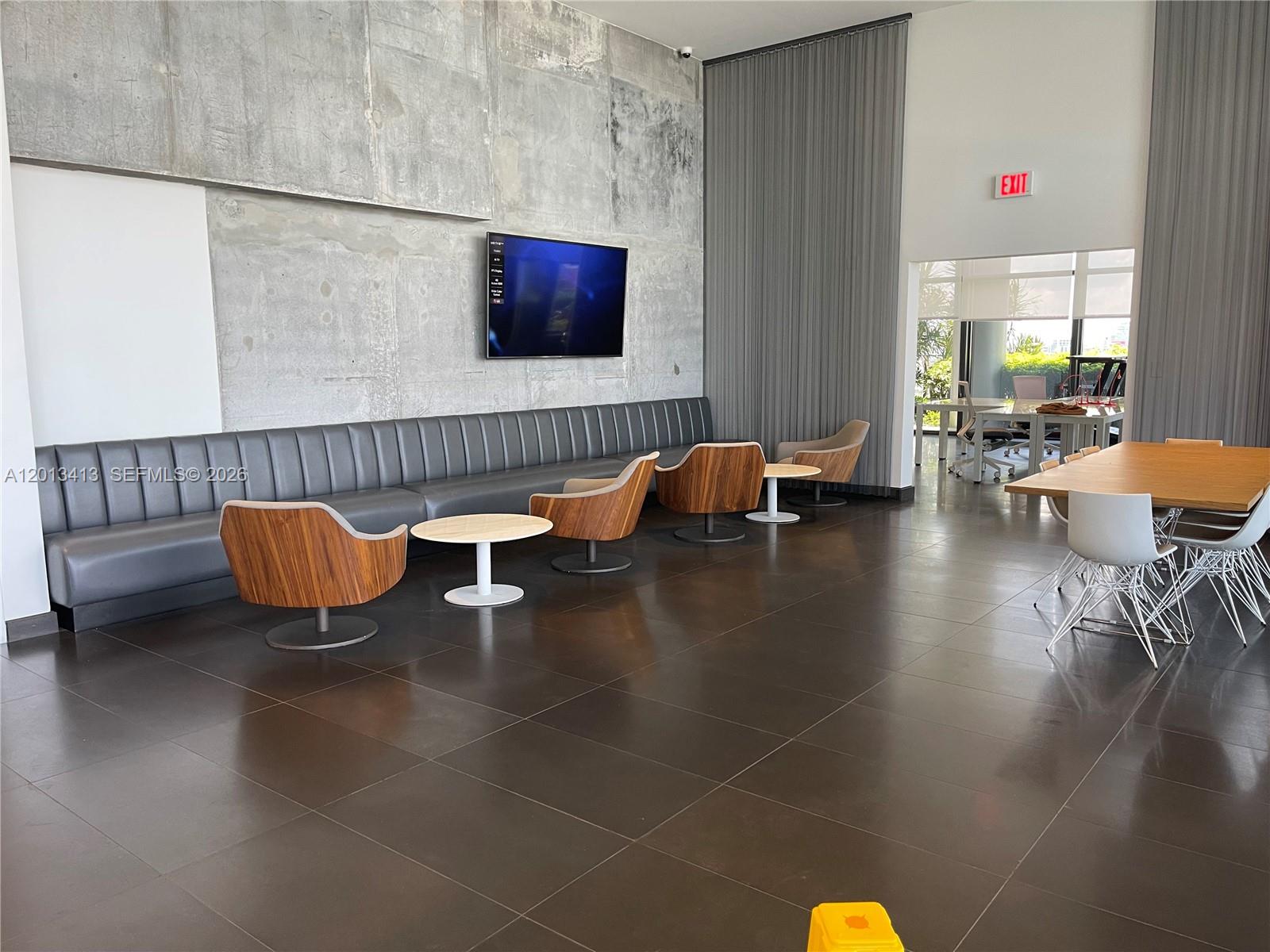CANVAS CONDO - Residential Lease