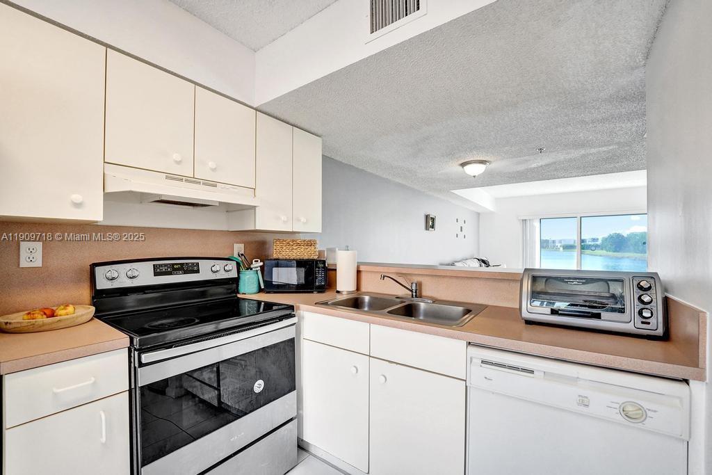 Riviera at Weston - Residential