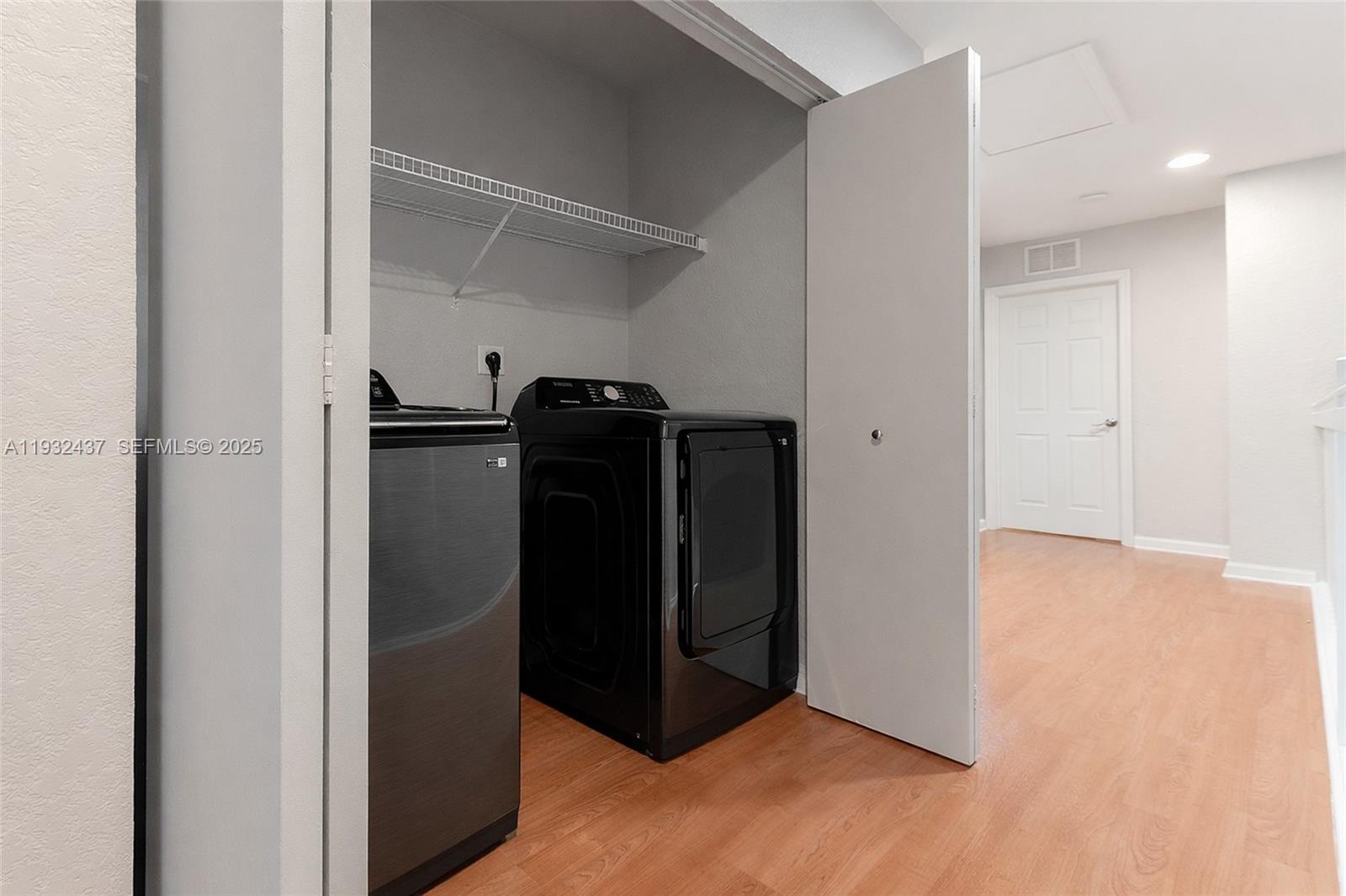 THIRD AVENUE CONDOMINIUM - Residential