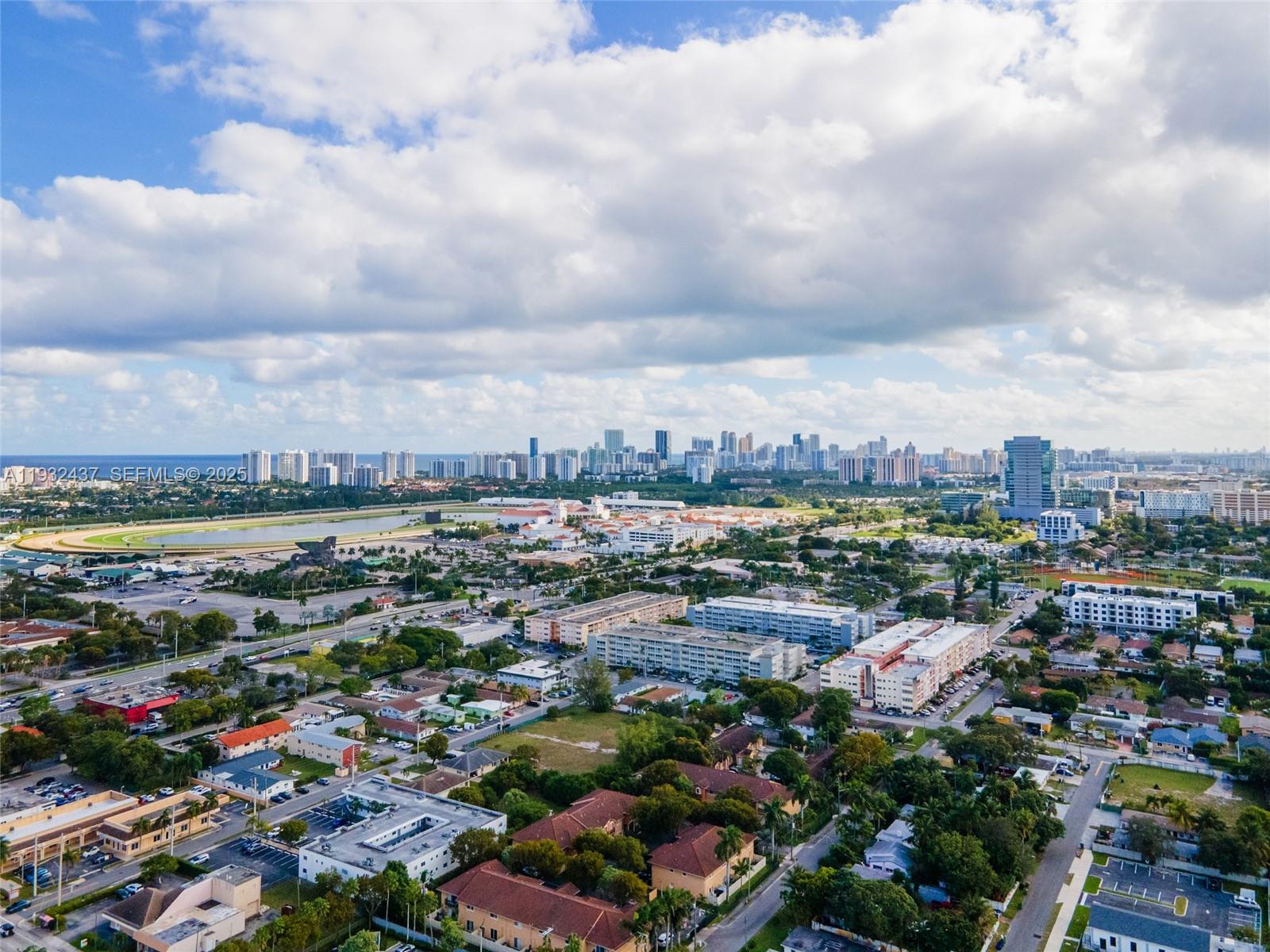 THIRD AVENUE CONDOMINIUM - Residential